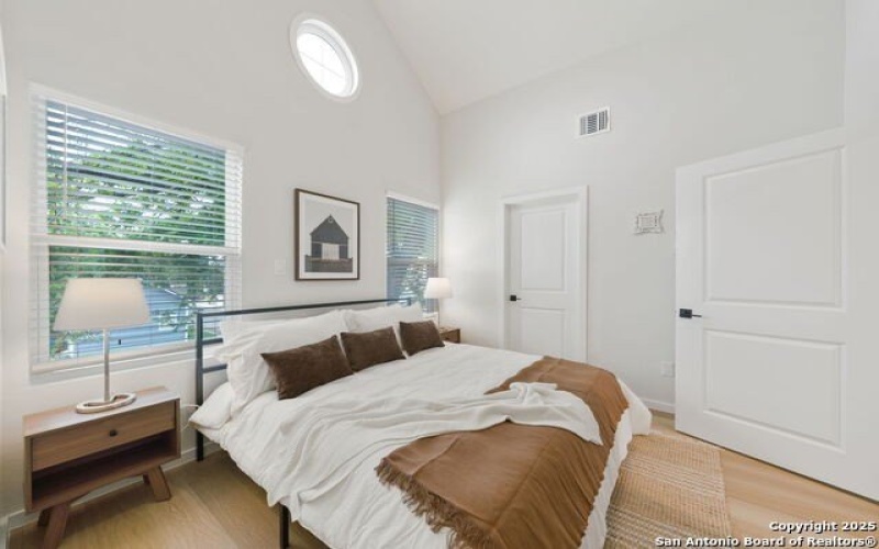 1108 S Gevers St, San Antonio, TX 78203, 3 Bedrooms Bedrooms, ,2 BathroomsBathrooms,Residential,For Sale,1108 S Gevers St,1865861