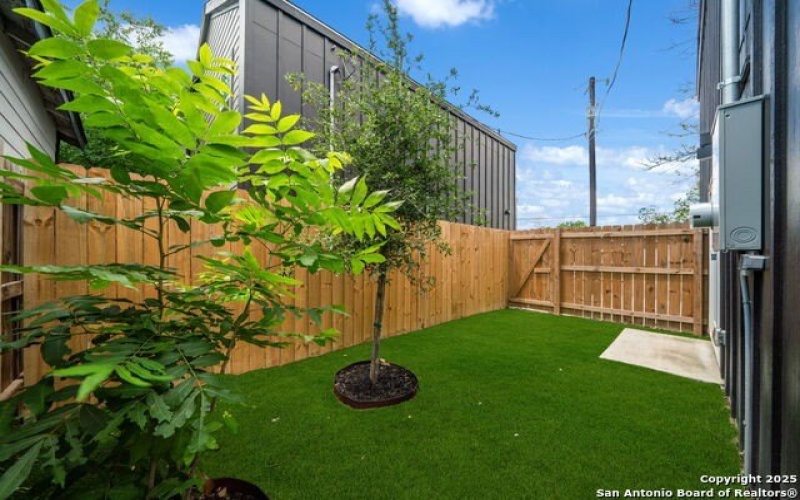 1108 S Gevers St, San Antonio, TX 78203, 3 Bedrooms Bedrooms, ,2 BathroomsBathrooms,Residential,For Sale,1108 S Gevers St,1865861