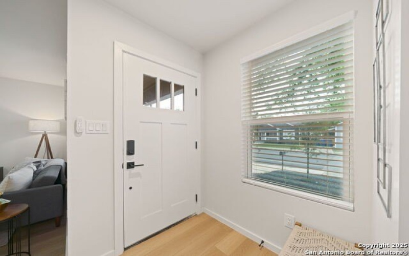 1108 S Gevers St, San Antonio, TX 78203, 3 Bedrooms Bedrooms, ,2 BathroomsBathrooms,Residential,For Sale,1108 S Gevers St,1865861