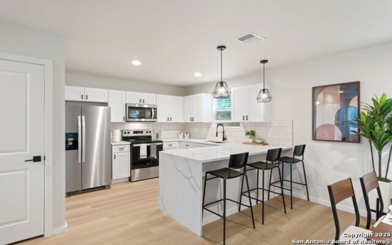 1108 S Gevers St, San Antonio, TX 78203, 3 Bedrooms Bedrooms, ,2 BathroomsBathrooms,Residential,For Sale,1108 S Gevers St,1865861