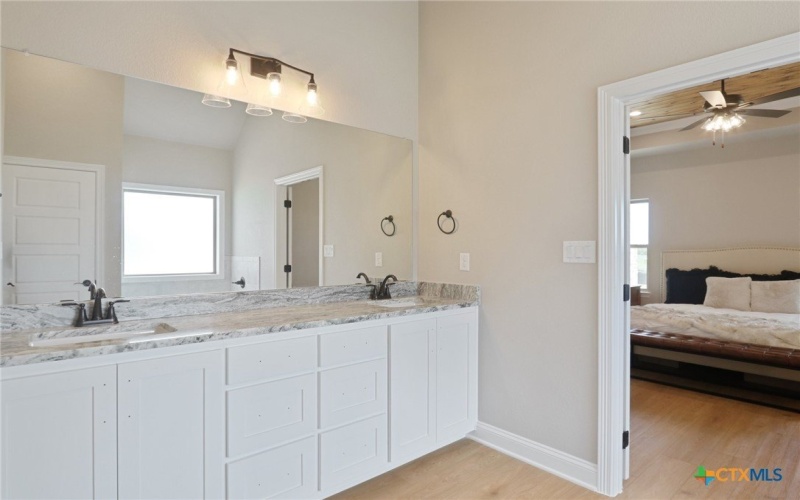 4007 Aerie Street, Salado, TX 76571, 4 Habitaciones Habitaciones , ,3 BañosBaños,Residential,En Venta,4007 Aerie Street,560906