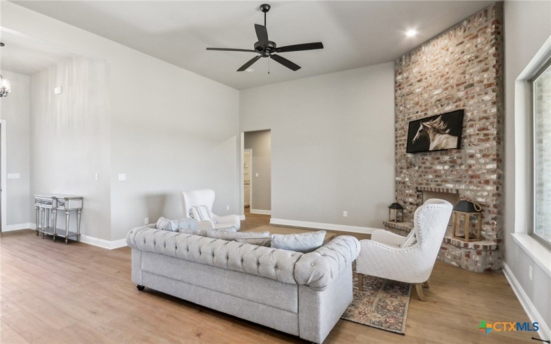 4007 Aerie Street, Salado, TX 76571, 4 Habitaciones Habitaciones , ,3 BañosBaños,Residential,En Venta,4007 Aerie Street,560906