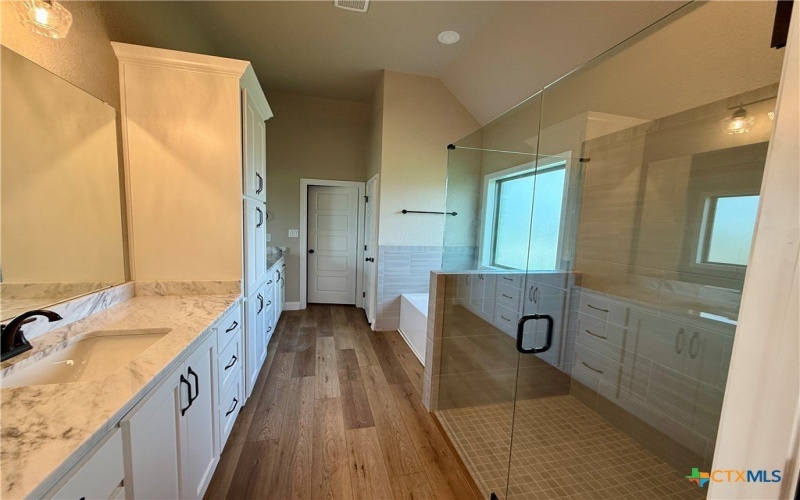 4001 Aerie Street, Salado, TX 76571, 4 Habitaciones Habitaciones , ,2 BañosBaños,Residential,En Venta,4001 Aerie Street,560927