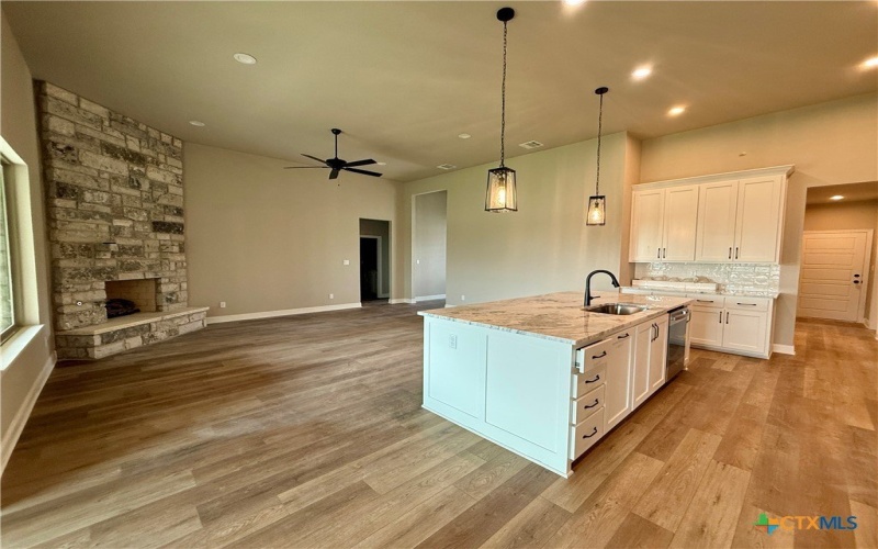 4001 Aerie Street, Salado, TX 76571, 4 Habitaciones Habitaciones , ,2 BañosBaños,Residential,En Venta,4001 Aerie Street,560927