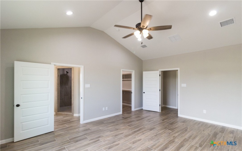 109 Lost Pines Ln, Marion, TX 78124, 4 Bedrooms Bedrooms, ,3 BathroomsBathrooms,Residential,For Sale,109 Lost Pines Ln,565253