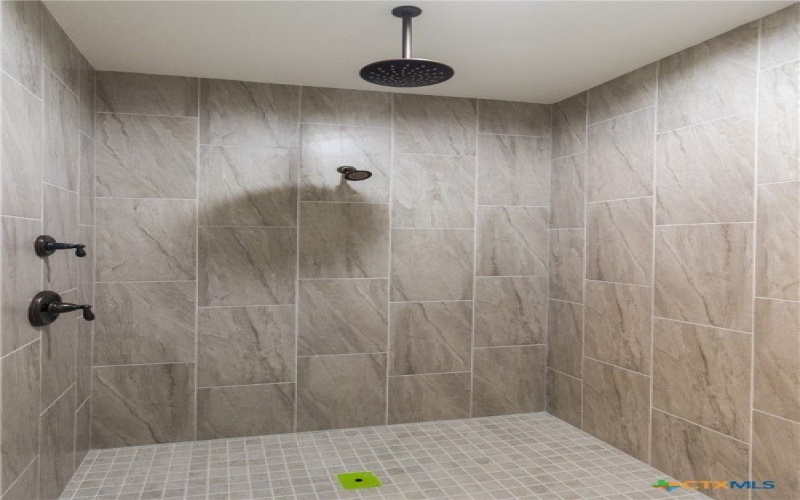 109 Lost Pines Ln, Marion, TX 78124, 4 Bedrooms Bedrooms, ,3 BathroomsBathrooms,Residential,For Sale,109 Lost Pines Ln,565253