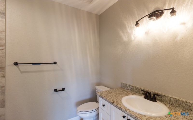 121 Lost Pines Lane, Marion, TX 78124, 3 Bedrooms Bedrooms, ,2 BathroomsBathrooms,Residential,For Sale,121 Lost Pines Lane,565289
