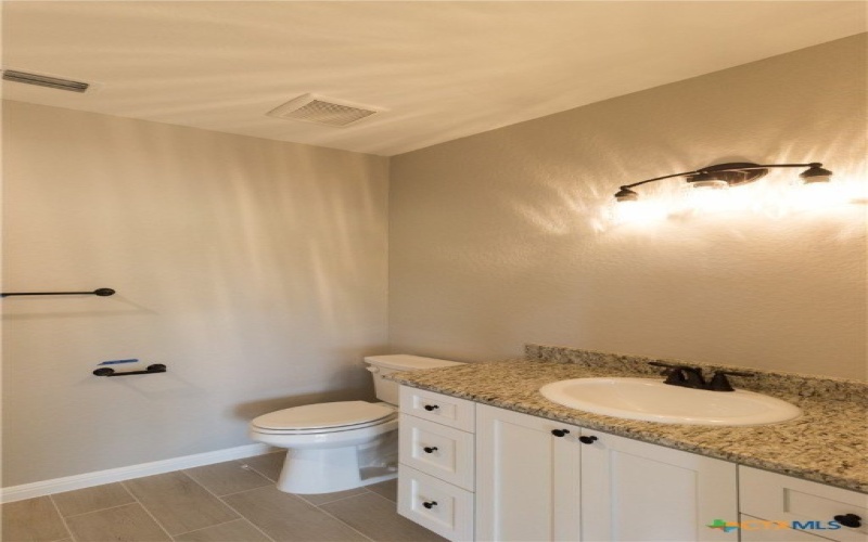 121 Lost Pines Lane, Marion, TX 78124, 3 Bedrooms Bedrooms, ,2 BathroomsBathrooms,Residential,For Sale,121 Lost Pines Lane,565289