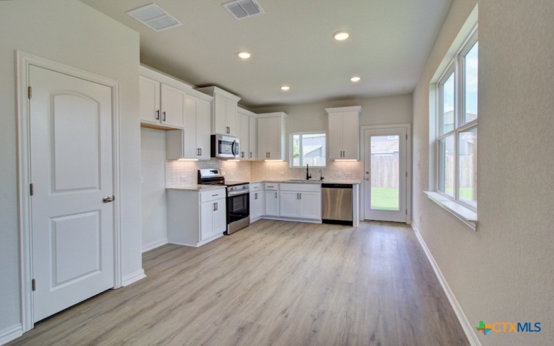 1247 Casetta Run, New Braunfels, TX 78130, 4 Bedrooms Bedrooms, ,2 BathroomsBathrooms,Residential,For Sale,1247 Casetta Run,579924