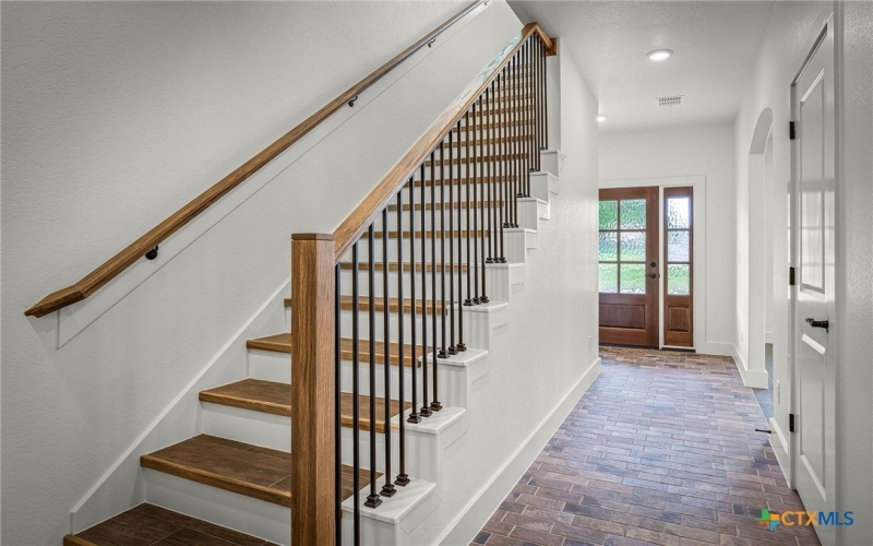 182 W Torrey Street, New Braunfels, TX 78130, 3 Bedrooms Bedrooms, ,2 BathroomsBathrooms,Residential,For Sale,182 W Torrey Street,578519