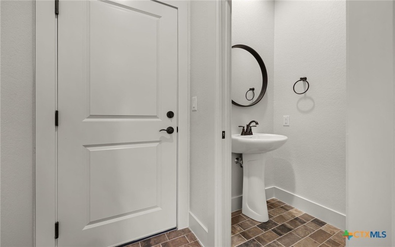 182 W Torrey Street, New Braunfels, TX 78130, 3 Bedrooms Bedrooms, ,2 BathroomsBathrooms,Residential,For Sale,182 W Torrey Street,578519
