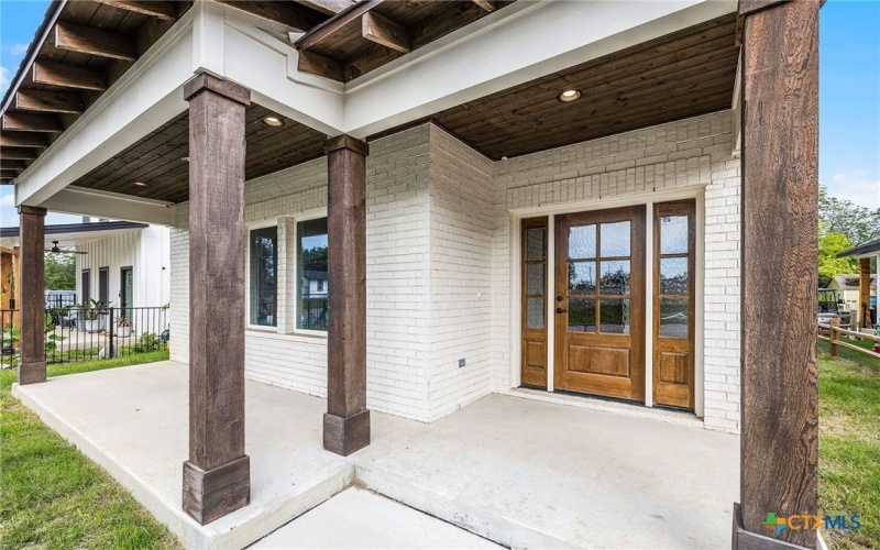 182 W Torrey Street, New Braunfels, TX 78130, 3 Bedrooms Bedrooms, ,2 BathroomsBathrooms,Residential,For Sale,182 W Torrey Street,578519