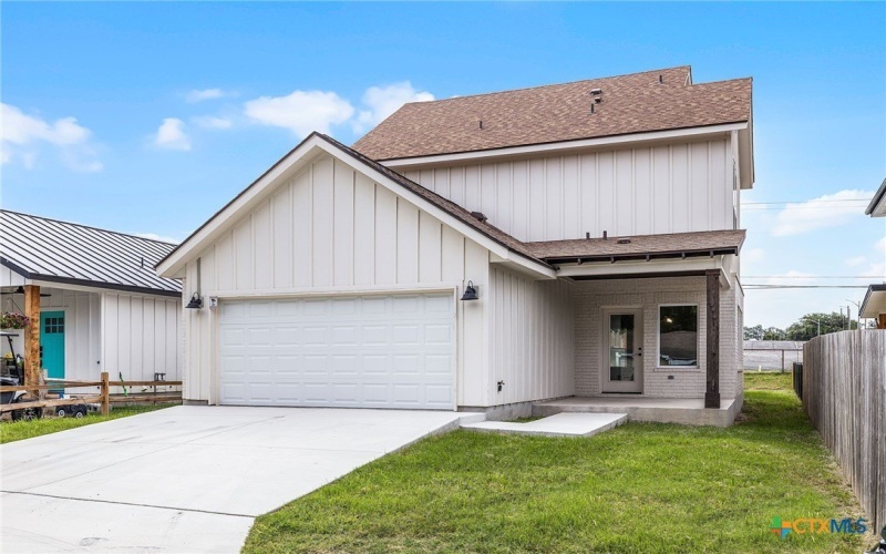 182 W Torrey Street, New Braunfels, TX 78130, 3 Bedrooms Bedrooms, ,2 BathroomsBathrooms,Residential,For Sale,182 W Torrey Street,578519