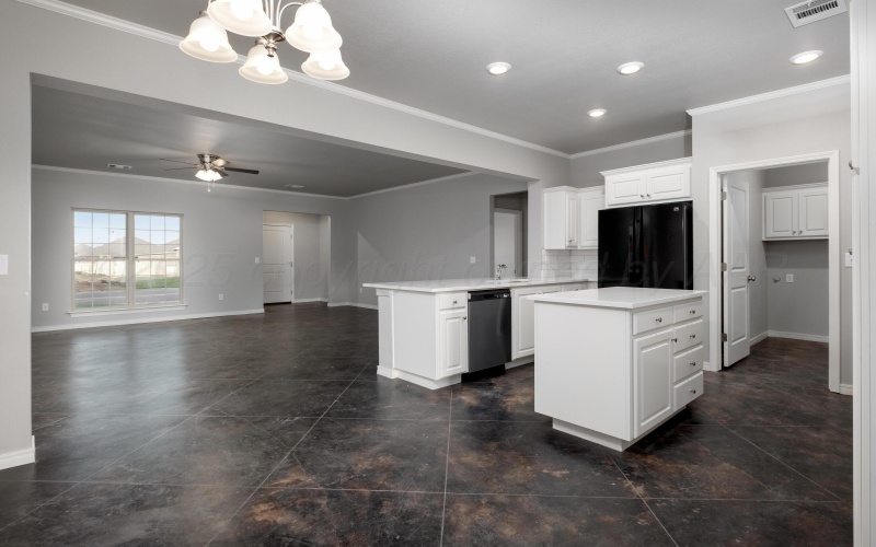 7602 Castleman Road, Amarillo, TX 79119, 4 Bedrooms Bedrooms, ,3 BathroomsBathrooms,Residential,For Sale,7602 Castleman Road,25-4442
