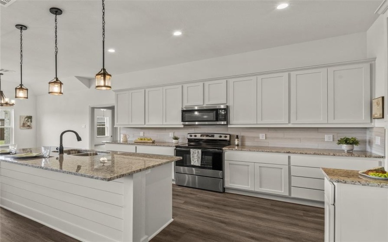 146 Panther Loop, Mabank, TX 75147, 4 Bedrooms Bedrooms, ,2 BathroomsBathrooms,Residential,For Sale,146 Panther Loop,20786897