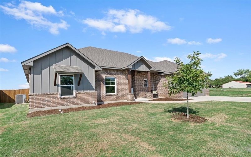 146 Panther Loop, Mabank, TX 75147, 4 Bedrooms Bedrooms, ,2 BathroomsBathrooms,Residential,For Sale,146 Panther Loop,20786897