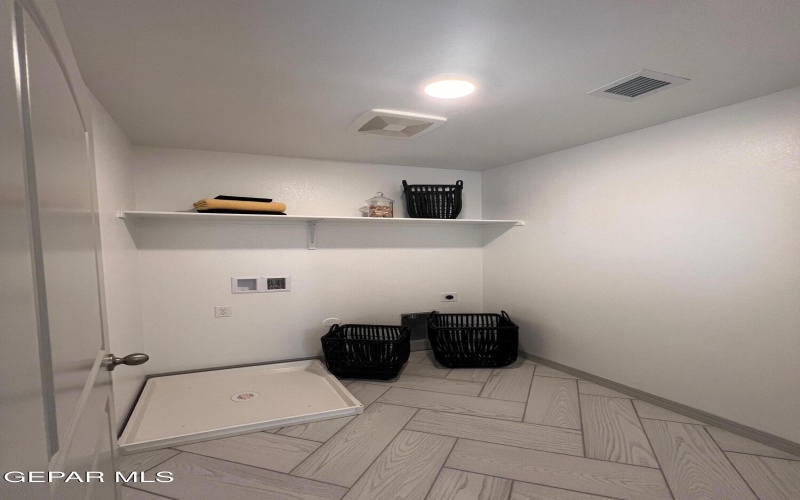 5037 Munir Khouri Street, El Paso, TX 79938, 4 Bedrooms Bedrooms, ,1 BathroomBathrooms,Residential,For Sale,5037 Munir Khouri Street,922570