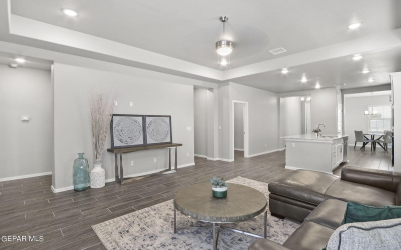901 SUMMER LAKE Street, El Paso, TX 79928, 3 Bedrooms Bedrooms, ,2 BathroomsBathrooms,Residential,For Sale,901 SUMMER LAKE Street,922581