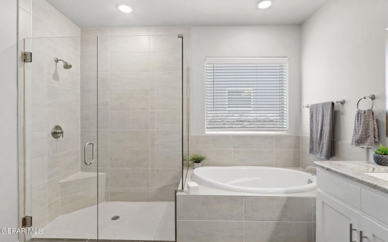 901 SUMMER LAKE Street, El Paso, TX 79928, 3 Bedrooms Bedrooms, ,2 BathroomsBathrooms,Residential,For Sale,901 SUMMER LAKE Street,922581