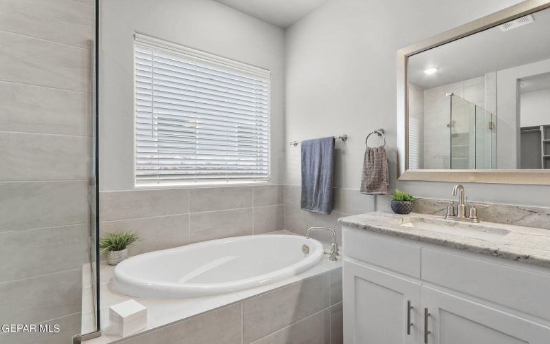 901 SUMMER LAKE Street, El Paso, TX 79928, 3 Bedrooms Bedrooms, ,2 BathroomsBathrooms,Residential,For Sale,901 SUMMER LAKE Street,922581