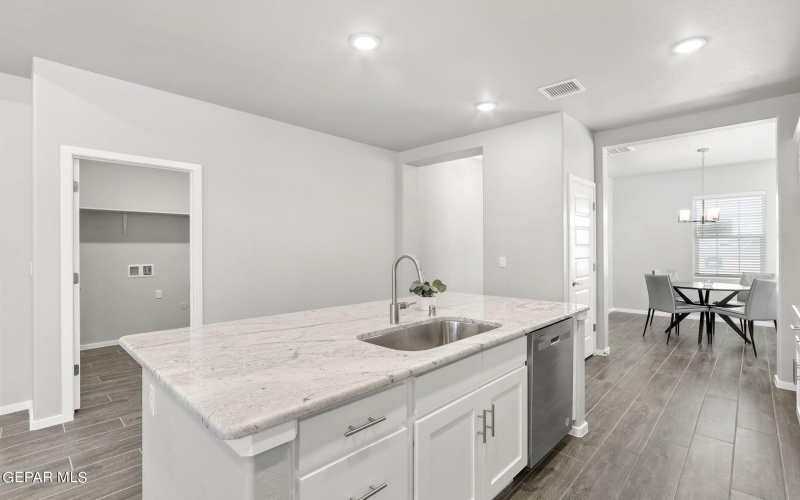 901 SUMMER LAKE Street, El Paso, TX 79928, 3 Bedrooms Bedrooms, ,2 BathroomsBathrooms,Residential,For Sale,901 SUMMER LAKE Street,922581