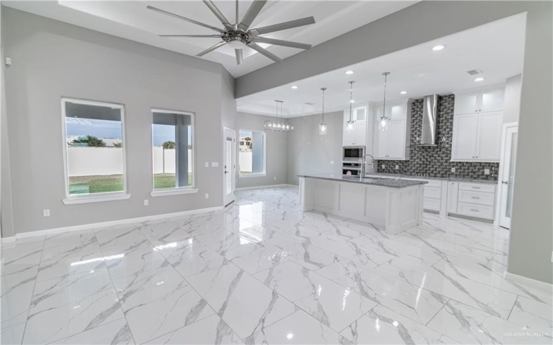 3205 Brentwood Street, Edinburg, TX 78539, 4 Habitaciones Habitaciones , ,5 BañosBaños,Residential,En Venta,3205 Brentwood Street,457784