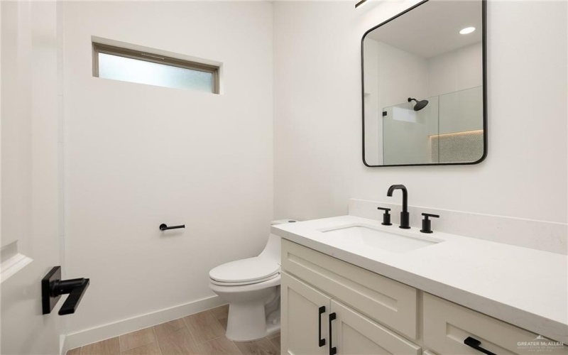 3508 E Kidd Avenue, Edinburg, TX 78542, 3 Bedrooms Bedrooms, ,2 BathroomsBathrooms,Residential,For Sale,3508 E Kidd Avenue,471357