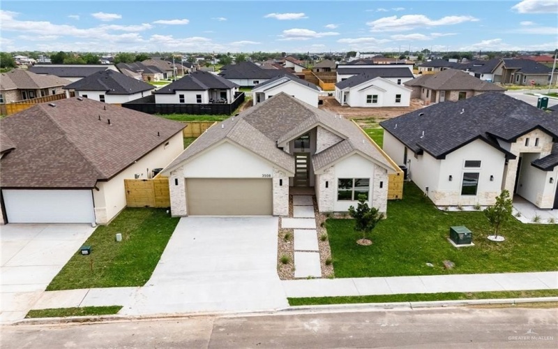 3508 E Kidd Avenue, Edinburg, TX 78542, 3 Bedrooms Bedrooms, ,2 BathroomsBathrooms,Residential,For Sale,3508 E Kidd Avenue,471357