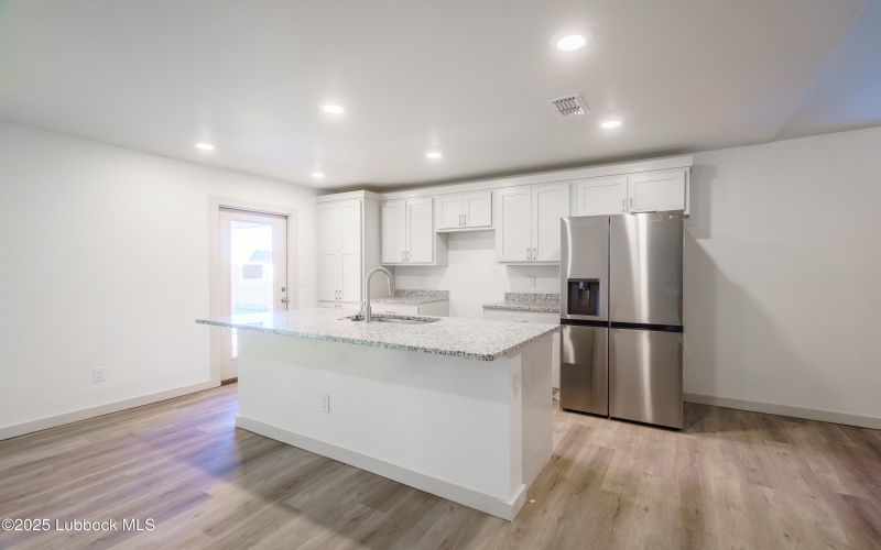 8025 Date Avenue, Lubbock, TX 79404, 3 Bedrooms Bedrooms, ,2 BathroomsBathrooms,Residential Lease,For Rent,8025 Date Avenue,202554675