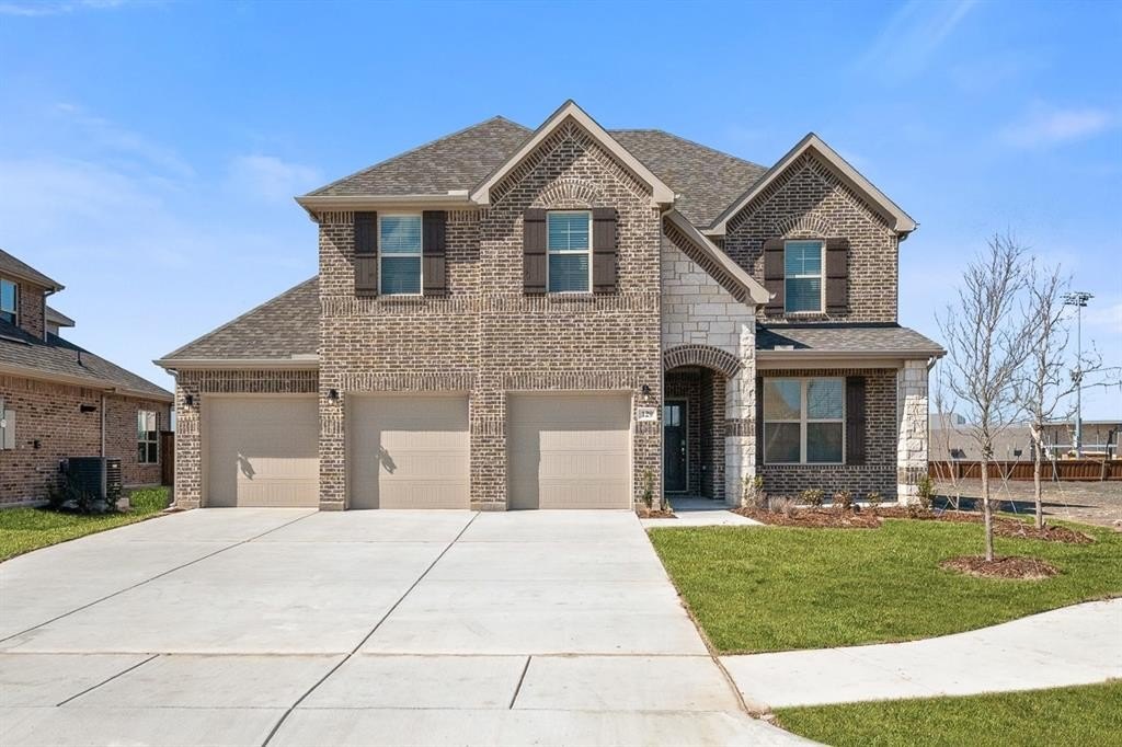 129 HERITAGE HILL Drive, Forney, TX 75126, 4 Bedrooms Bedrooms, ,3 BathroomsBathrooms,Residential,For Sale,129 HERITAGE HILL Drive,20754067
