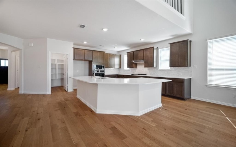 129 HERITAGE HILL Drive, Forney, TX 75126, 4 Bedrooms Bedrooms, ,3 BathroomsBathrooms,Residential,For Sale,129 HERITAGE HILL Drive,20754067