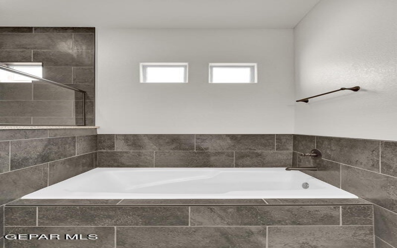 3861 Perspective Street, El Paso, TX 79938, 4 Bedrooms Bedrooms, ,2 BathroomsBathrooms,Residential,For Sale,3861 Perspective Street,922540