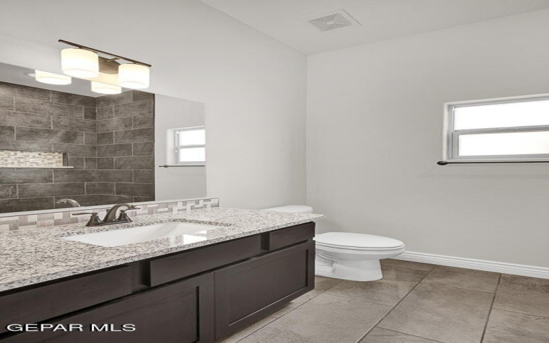 3861 Perspective Street, El Paso, TX 79938, 4 Bedrooms Bedrooms, ,2 BathroomsBathrooms,Residential,For Sale,3861 Perspective Street,922540