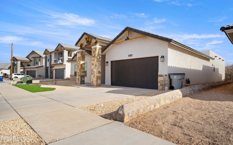 6140 OLEASTER Drive, El Paso, TX 79932, 4 Bedrooms Bedrooms, ,1 BathroomBathrooms,Residential,For Sale,6140 OLEASTER Drive,922548