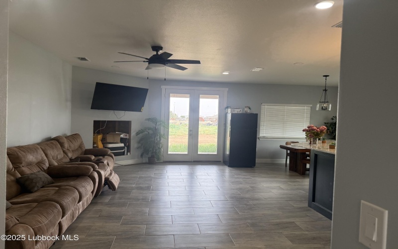 217 Redwood Avenue, Lubbock, TX 79403, 3 Bedrooms Bedrooms, ,2 BathroomsBathrooms,Residential,For Sale,217 Redwood Avenue,202554619