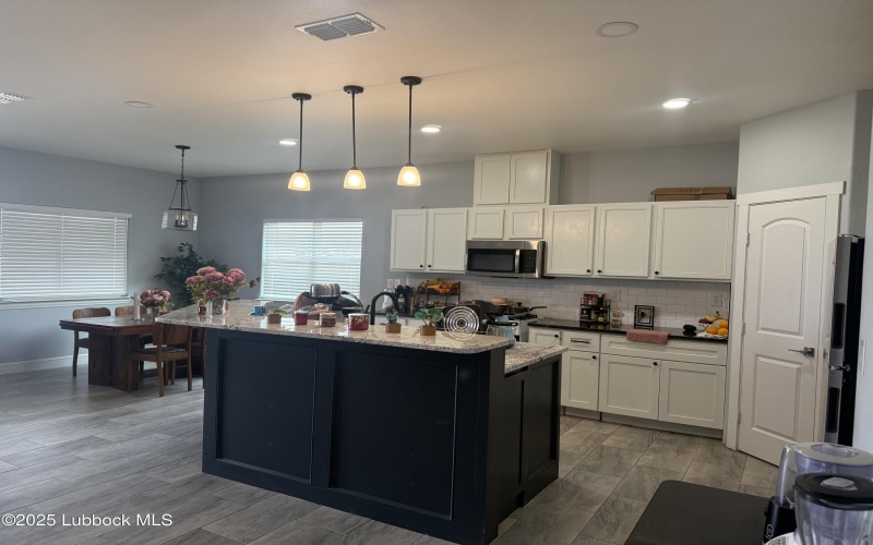 217 Redwood Avenue, Lubbock, TX 79403, 3 Bedrooms Bedrooms, ,2 BathroomsBathrooms,Residential,For Sale,217 Redwood Avenue,202554619