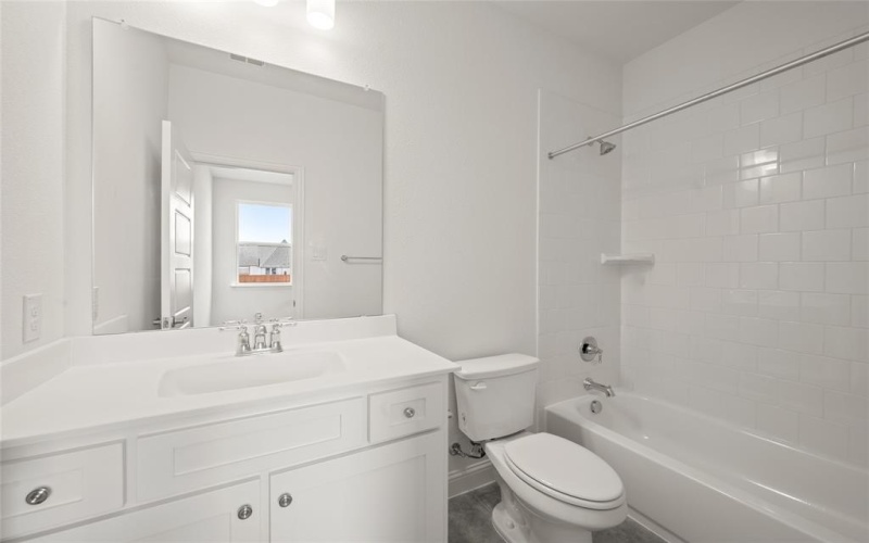 1604 Rolling Oaks Drive, Fort Worth, TX 76008, 5 Bedrooms Bedrooms, ,6 BathroomsBathrooms,Residential,For Sale,1604 Rolling Oaks Drive,20803115