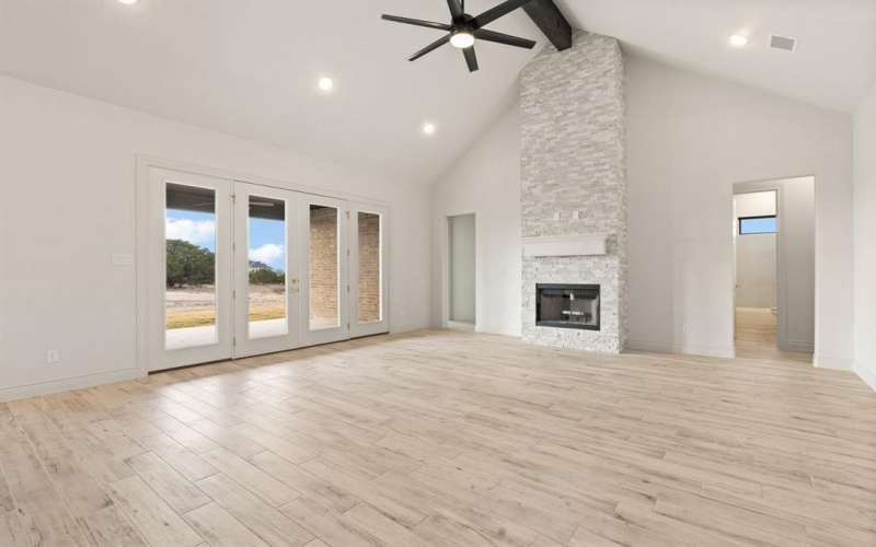 105 Bosal Lane, Weatherford, TX 76088, 4 Bedrooms Bedrooms, ,3 BathroomsBathrooms,Residential,For Sale,105 Bosal Lane,20803176