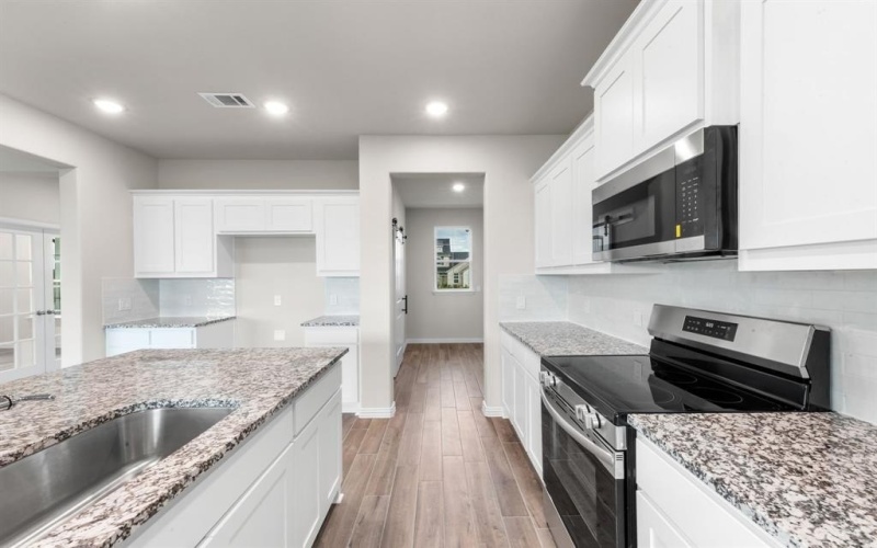2475 Blackjack Oak Road, Oak Ridge, TX 75161, 3 Bedrooms Bedrooms, ,2 BathroomsBathrooms,Residential,For Sale,2475 Blackjack Oak Road,20831324