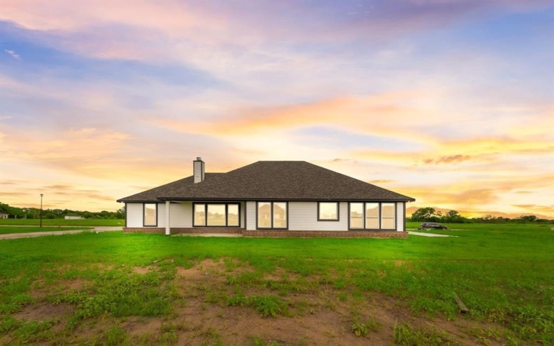 2475 Blackjack Oak Road, Oak Ridge, TX 75161, 3 Bedrooms Bedrooms, ,2 BathroomsBathrooms,Residential,For Sale,2475 Blackjack Oak Road,20831324
