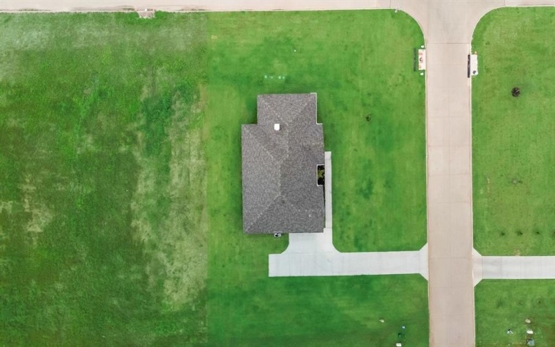 2475 Blackjack Oak Road, Oak Ridge, TX 75161, 3 Bedrooms Bedrooms, ,2 BathroomsBathrooms,Residential,For Sale,2475 Blackjack Oak Road,20831324