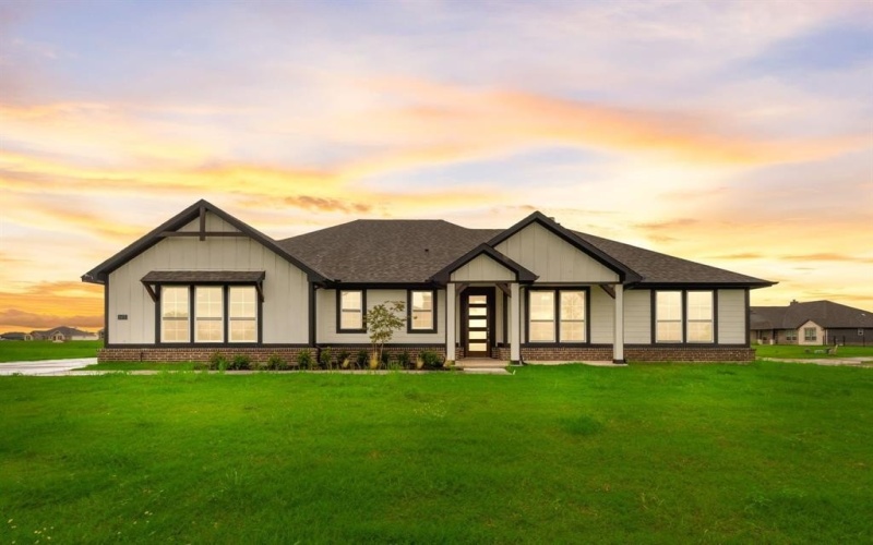 2475 Blackjack Oak Road, Oak Ridge, TX 75161, 3 Bedrooms Bedrooms, ,2 BathroomsBathrooms,Residential,For Sale,2475 Blackjack Oak Road,20831324