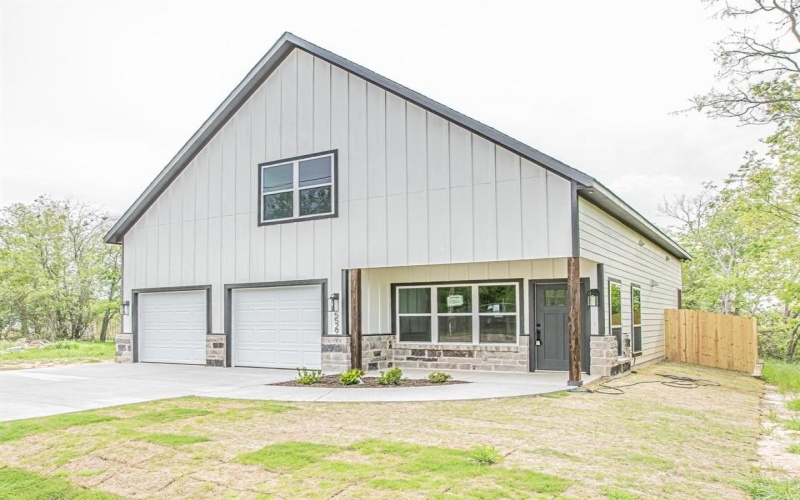 5529 Mercedes Circle, Granbury, TX 76048, 3 Bedrooms Bedrooms, ,2 BathroomsBathrooms,Residential,For Sale,5529 Mercedes Circle,20825886