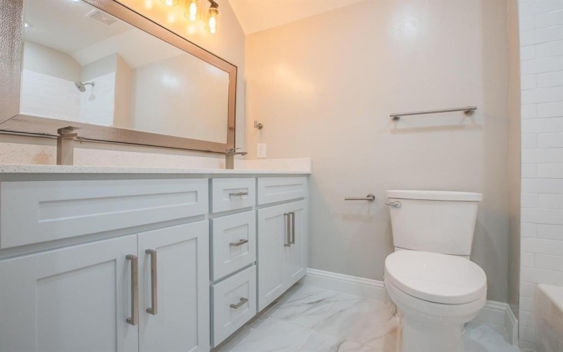 5529 Mercedes Circle, Granbury, TX 76048, 3 Bedrooms Bedrooms, ,2 BathroomsBathrooms,Residential,For Sale,5529 Mercedes Circle,20825886