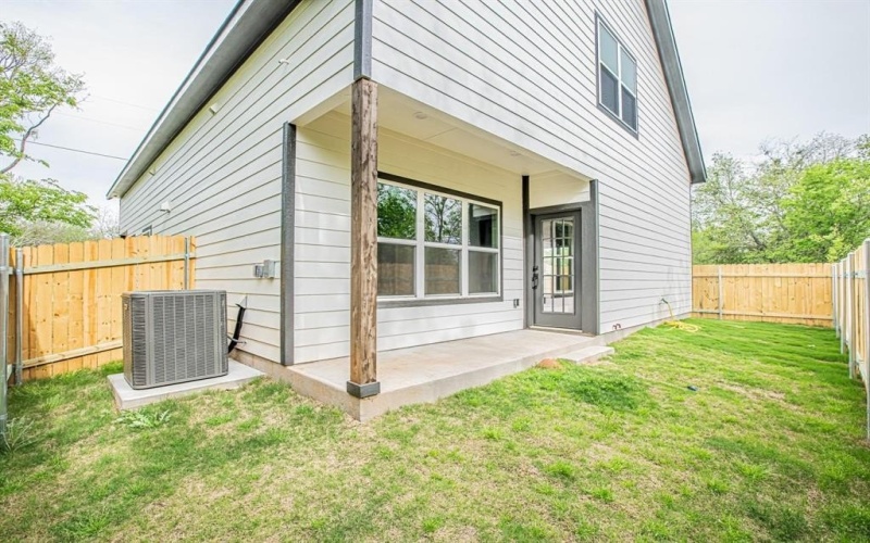 5529 Mercedes Circle, Granbury, TX 76048, 3 Bedrooms Bedrooms, ,2 BathroomsBathrooms,Residential,For Sale,5529 Mercedes Circle,20825886
