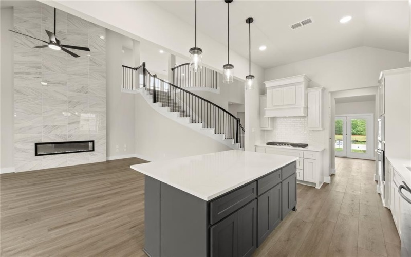 13728 Riola Drive, Little Elm, TX 75068, 4 Bedrooms Bedrooms, ,5 BathroomsBathrooms,Residential,For Sale,13728 Riola Drive,20820921