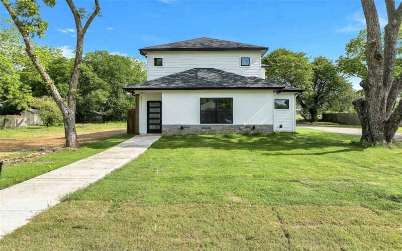 2901 W Washington Street, Denison, TX 75020, 4 Habitaciones Habitaciones , ,3 BañosBaños,Residential,En Venta,2901 W Washington Street,20814057