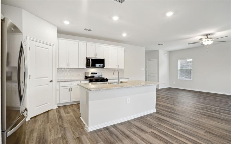825 Honeydew Lane, Princeton, TX 75071, 3 Bedrooms Bedrooms, ,2 BathroomsBathrooms,Residential,For Sale,825 Honeydew Lane,20840251
