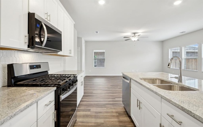 825 Honeydew Lane, Princeton, TX 75071, 3 Bedrooms Bedrooms, ,2 BathroomsBathrooms,Residential,For Sale,825 Honeydew Lane,20840251