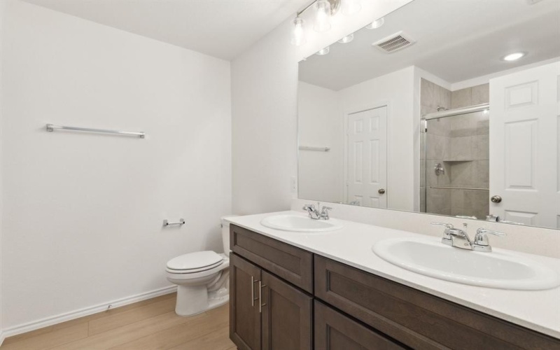 2501 Castlebar Drive, Lowry Crossing, TX 75407, 4 Bedrooms Bedrooms, ,3 BathroomsBathrooms,Residential,For Sale,2501 Castlebar Drive,20791139